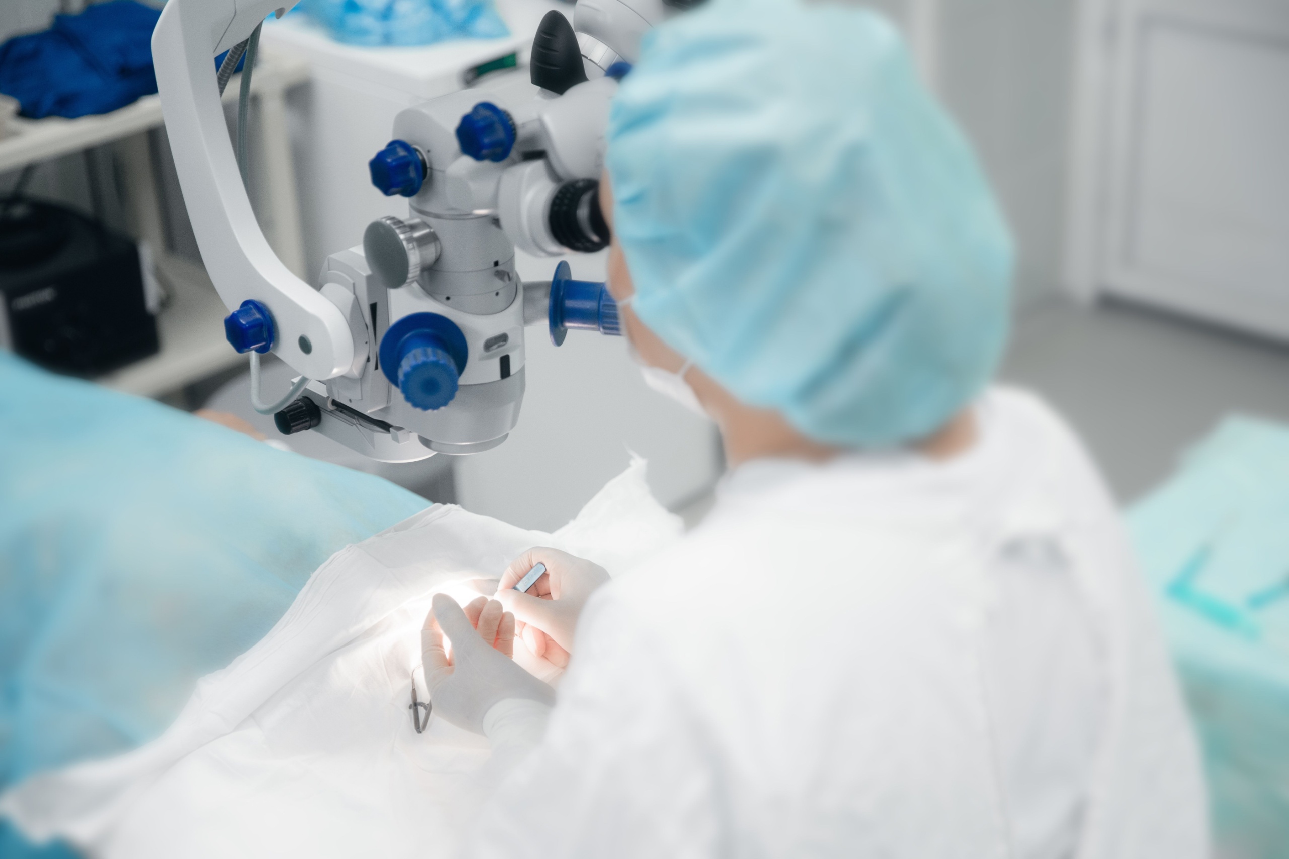 Dos and Don’ts After LASIK: Tips for a Smooth Recovery